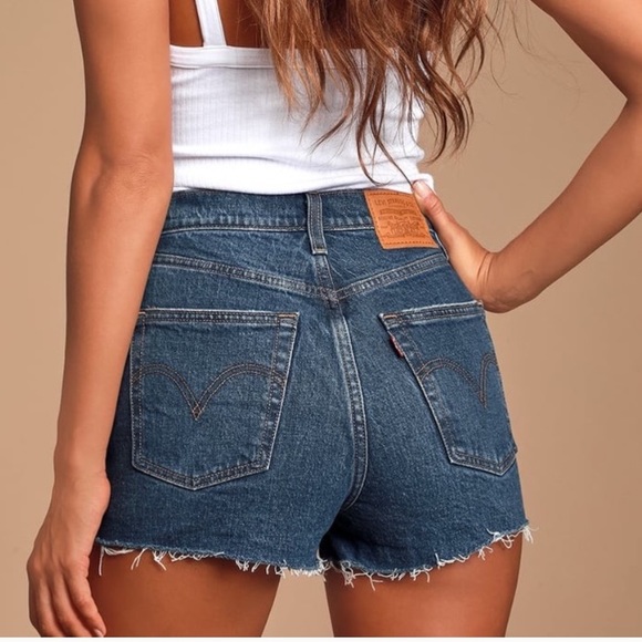 Levi's Pants - LEVIS Ribcage Shorts